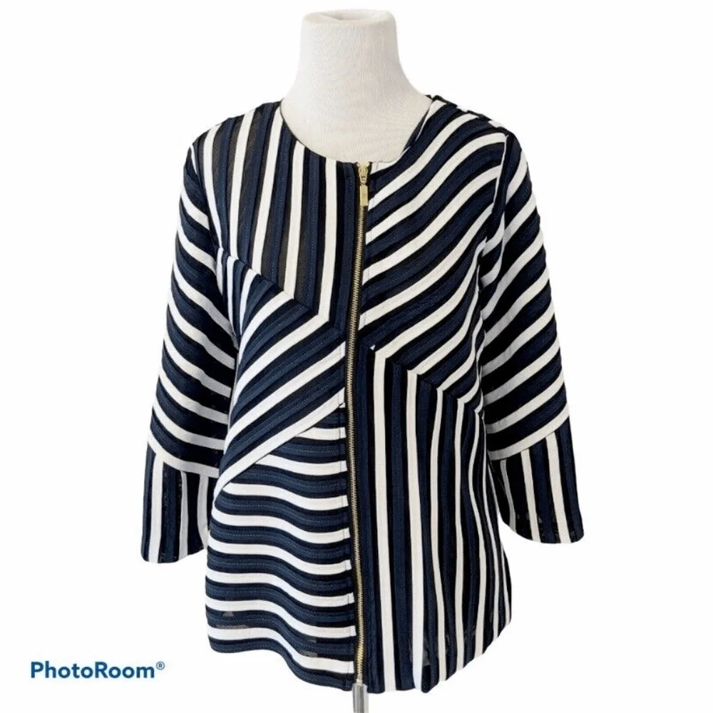 Travelers by Chicos Blazer Size 0 or Small Spliced Mesh Full Zip 3/4 Sleeve